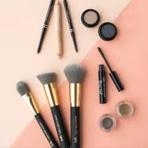 Billion Dollar Brushes Set - Picture 3 of 7